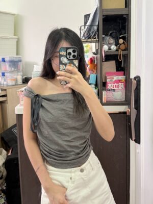【快閃優惠價】不規則絲帶上衣