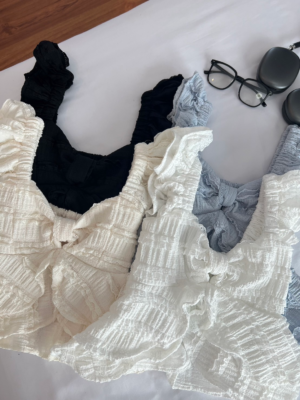 【限量現貨】蛋糕紋皺褶波浪背心