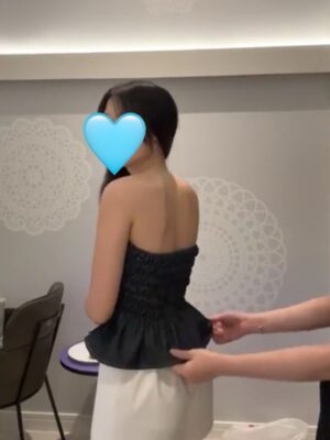 超顯瘦！牛仔側束背心