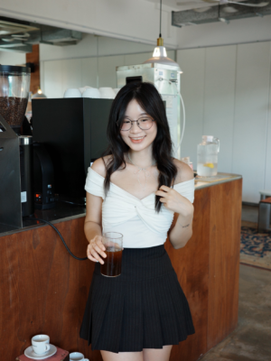 超親膚♡小心機扭紋上衣