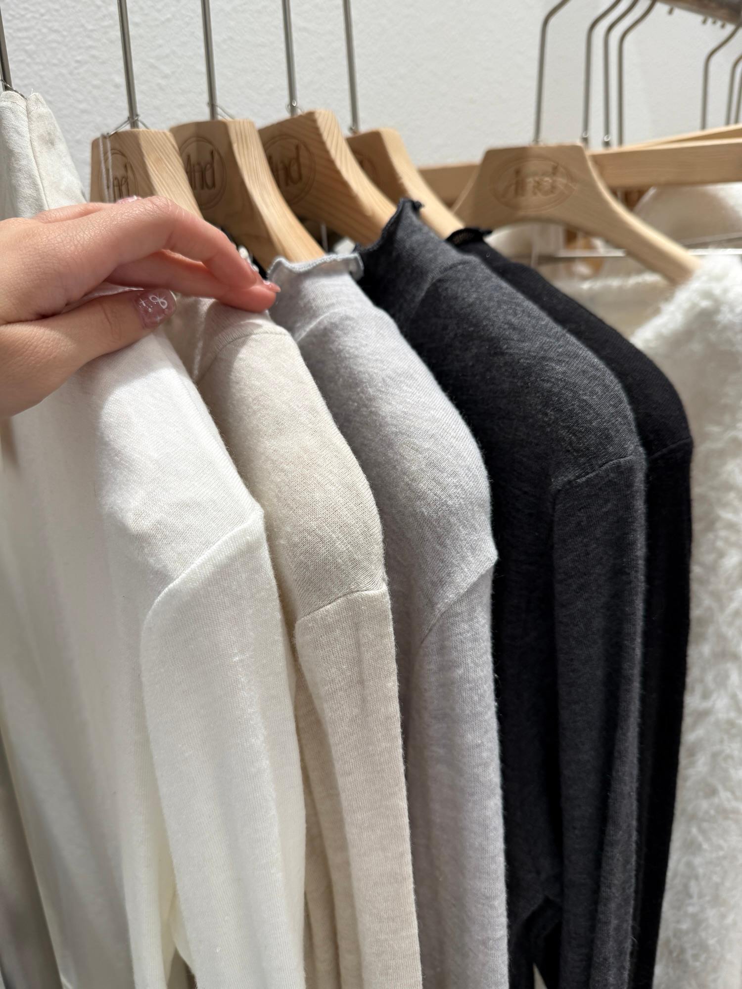 【韓國親身搜羅款式♡NEW IN】安哥拉絨木耳邊內搭