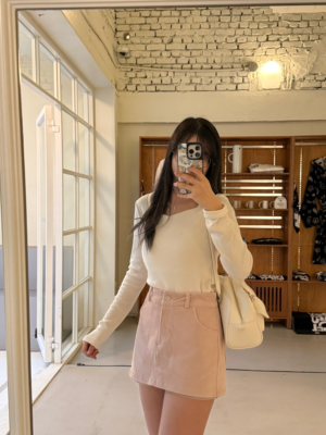 【韓國親身搜羅款式♡NEW IN】遇過最好版型!!!心型領口軟糯mochi上衣