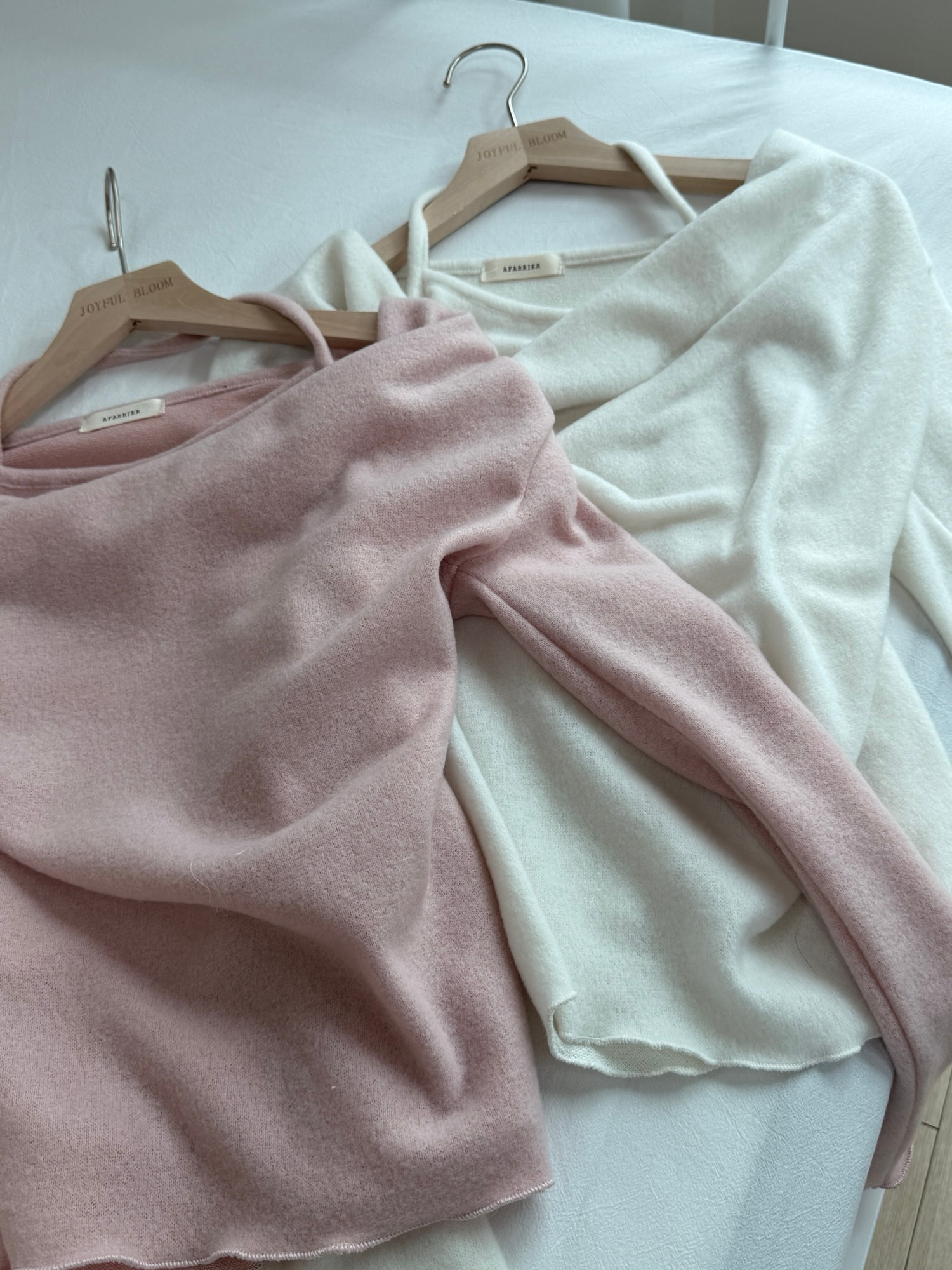 【韓國親身搜羅款式♡NEW IN】高質檔口新款(,,> <,,)♡MOCHI掛頸木耳邊袖口假兩件