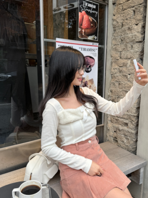 【韓國親身搜羅款式♡NEW IN】聖誕打卡必備🎄毛絨蝴蝶結上衣