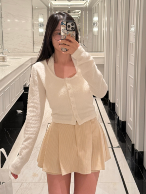 【聖誕團VOL.2】掛頸一套兩件排鈕毛茸茸上衣 (連pad可剪去)