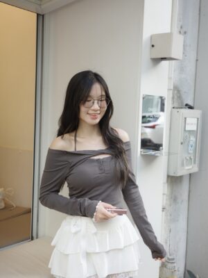 【Feb Vol.1】超有驚喜!有pad排鈕掛頸上衣