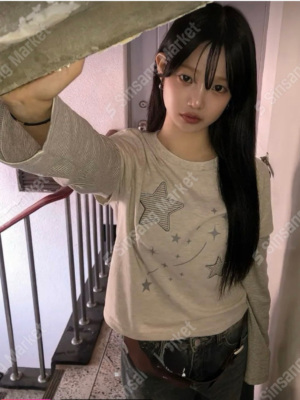 【MAR`26快閃優惠】Y2K星星假兩件TOP