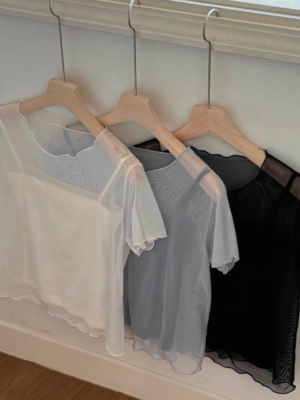 【COMEBACK】氣質拼紗透膚上衣 (連背心)