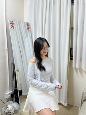 【三月新品】加入莫代爾成分!蕾絲綁帶滑捋捋彈性斜TOP