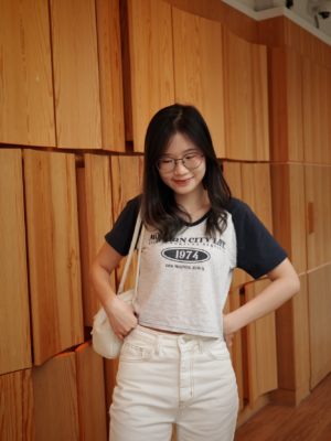 【COMEBACK】Vintage V領Tshirt