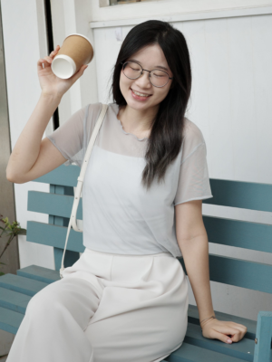 【COMEBACK】氣質拼紗透膚上衣 (連背心)