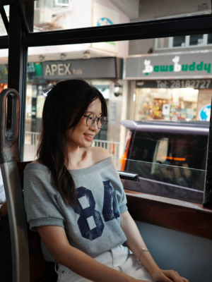 【COMEBACK】熱賣！斜肩數字84上衣