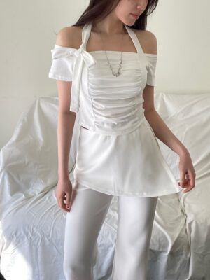 【有pad之選】Ballet掛頸蝴蝶結上衣