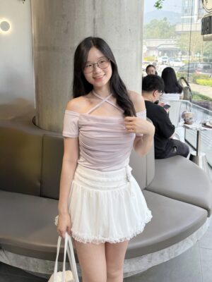 短版登場！夢幻層次網紗短袖上衣 Dreamy Pastel Layered Short‑Sleeve Top
