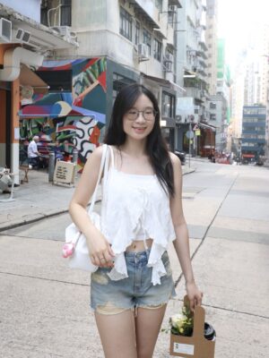 可調節肩帶~度假風通花波浪吊帶罩衫 Ruffle Tank Top