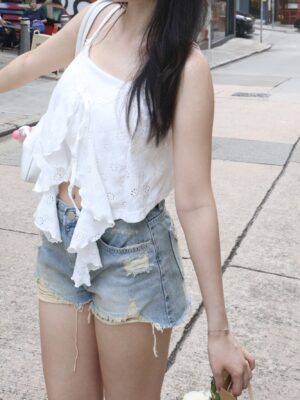 可調節肩帶~度假風通花波浪吊帶罩衫 Ruffle Tank Top