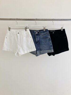 顯長腿！高腰A字反摺短牛仔褲 High‑Waist A‑Line Denim Shorts