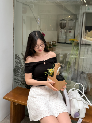 【26 Work Collection】店主自留⚪珍珠鈕兩穿上衣 Pearl 2-way Top