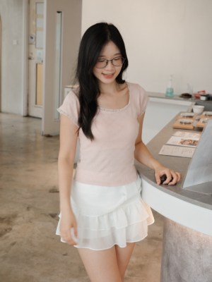 【六月NEW IN】少女心爆發💖蝴蝶結打孔蕾絲邊上衣 Ribbon Pattern Eyelet Lace Top
