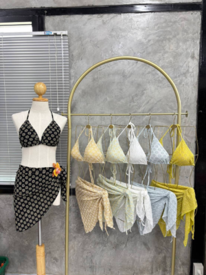 🇹🇭👙Preorder 立體花花泳衣set