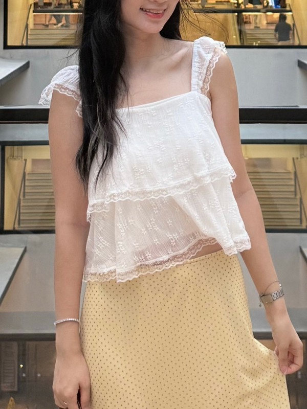 Sofy Lace Layered Cake Top