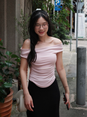 【九月NEW IN】🇰🇷修身軟糯舒服一字肩
